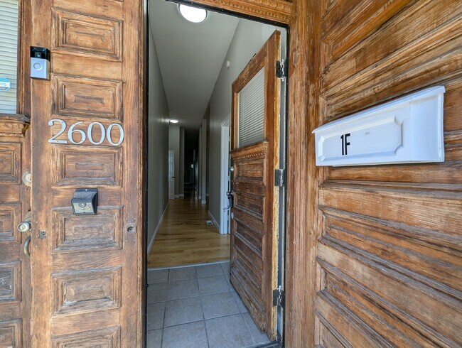 Primary Photo - 2600 S Compton Ave