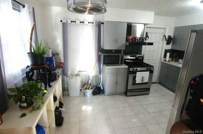 Building Photo - 86-11 256th St