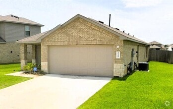 Building Photo - 16790 Lonely Pines Dr