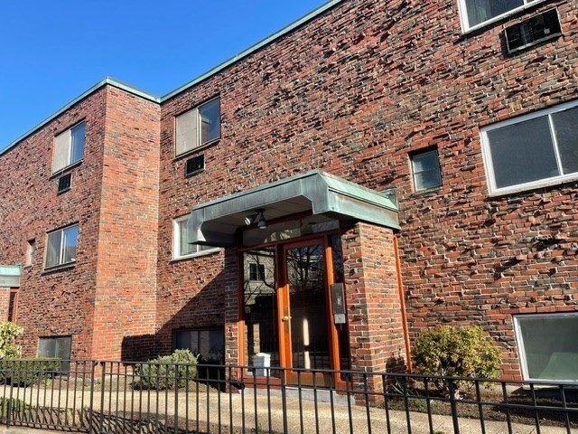 Primary Photo - 57 A St Paul St