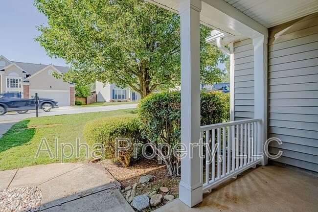 Building Photo - 305 Riello Dr