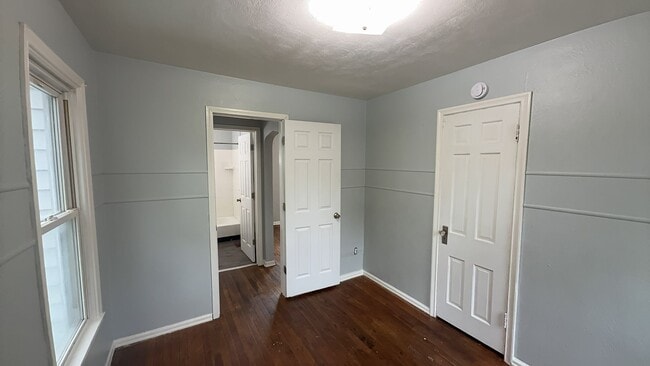 Building Photo - 2723 Eldora Dr