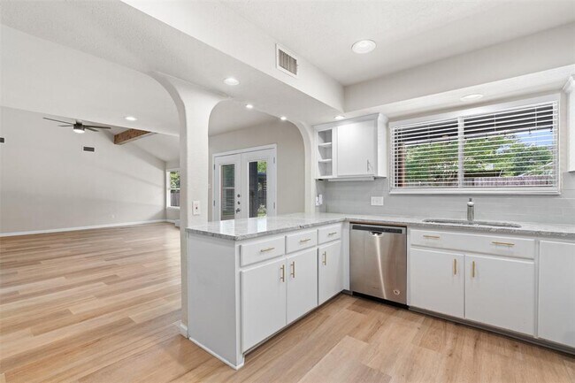 Building Photo - 11513 Quarter Horse Trail