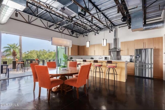 Building Photo - 7020 E 1st Ave