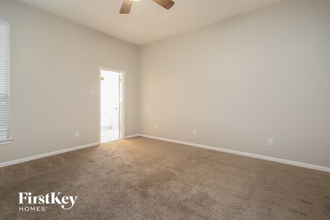 Building Photo - 111 N Rambling Ridge Pl