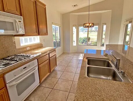 Building Photo - 45385 Big Canyon St
