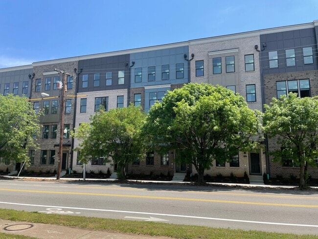 Outside of building - 1117 N Lombardy St