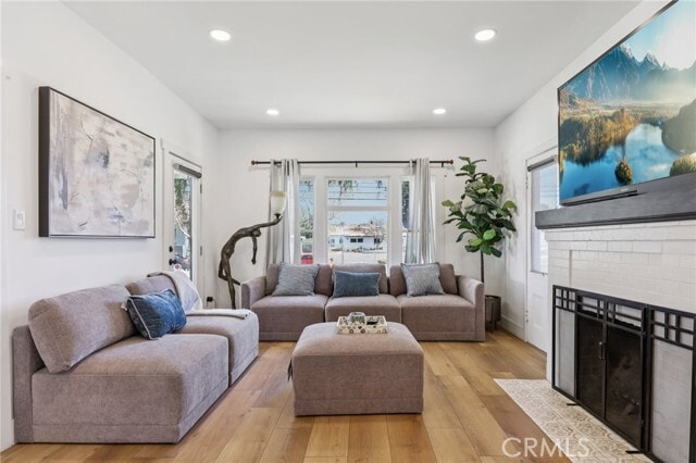 Building Photo - 230 S B St