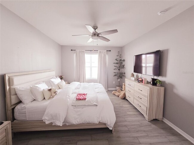 Building Photo - 3180 Royal Tern Dr