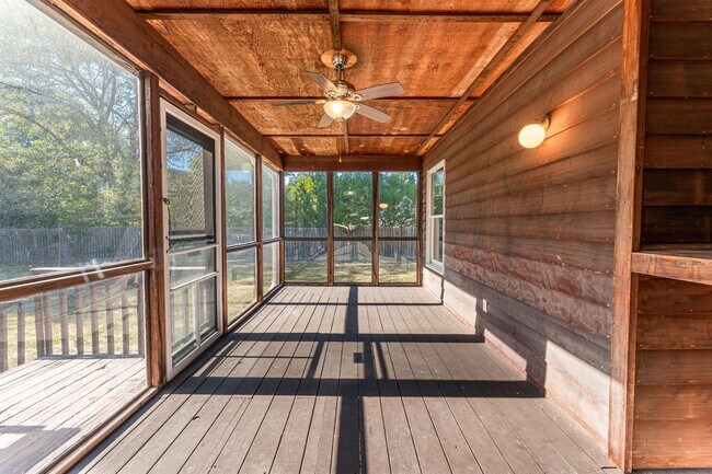 Building Photo - 5503 Carrick Ct