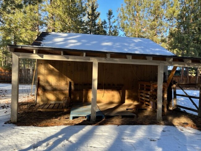 Building Photo - Cozy 3-Bedroom in Beautiful Tollgate!