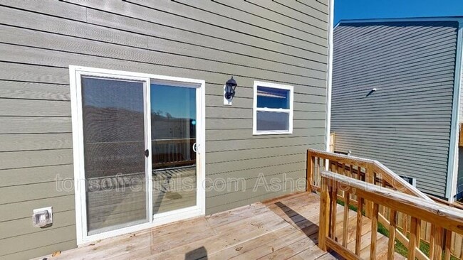 Building Photo - 354 Tavernier Ln