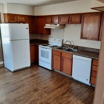 Building Photo - 1512 S 6th St