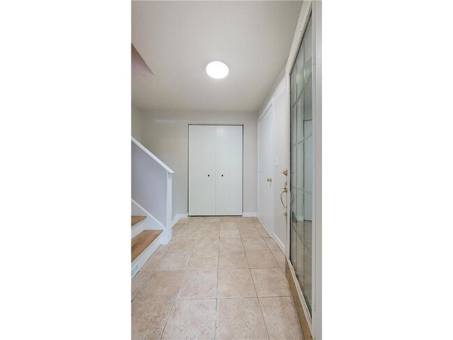 Building Photo - 512 Nelson Ct