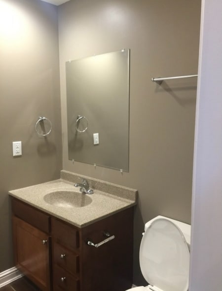 Building Photo - 1604 Spring Valley Dr