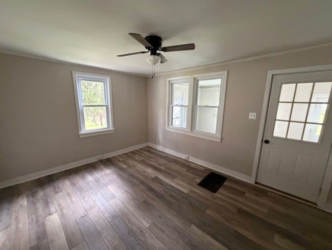 Building Photo - $1600 Ranch home for rent