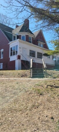 Building Photo - 37 Erchles St