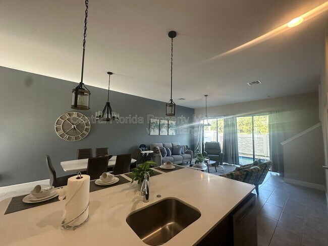 Building Photo - 240 Villa Domani Ct