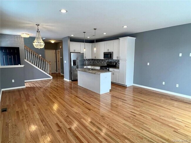 Building Photo - 95 Meadow View Dr