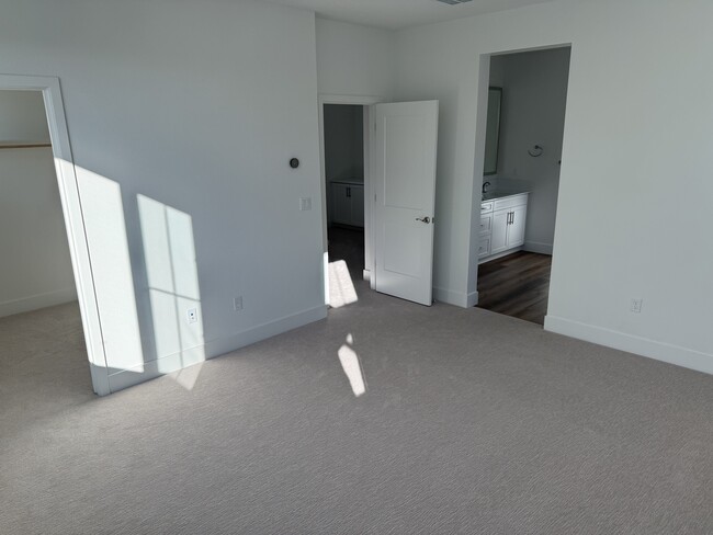 Building Photo - 2928 Liscum St