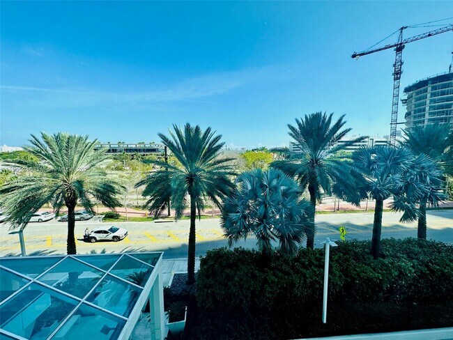 Building Photo - 650 West Ave