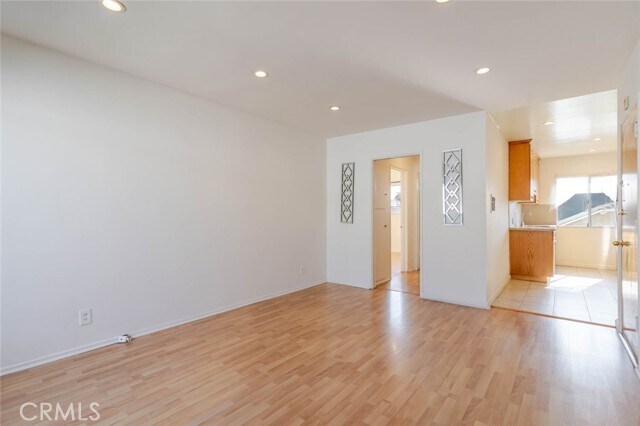 Building Photo - 1128 N Edgemont St