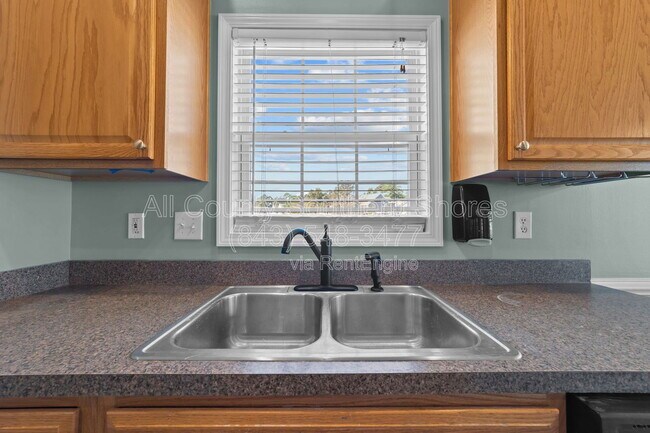 Building Photo - 359 Vesta Dr