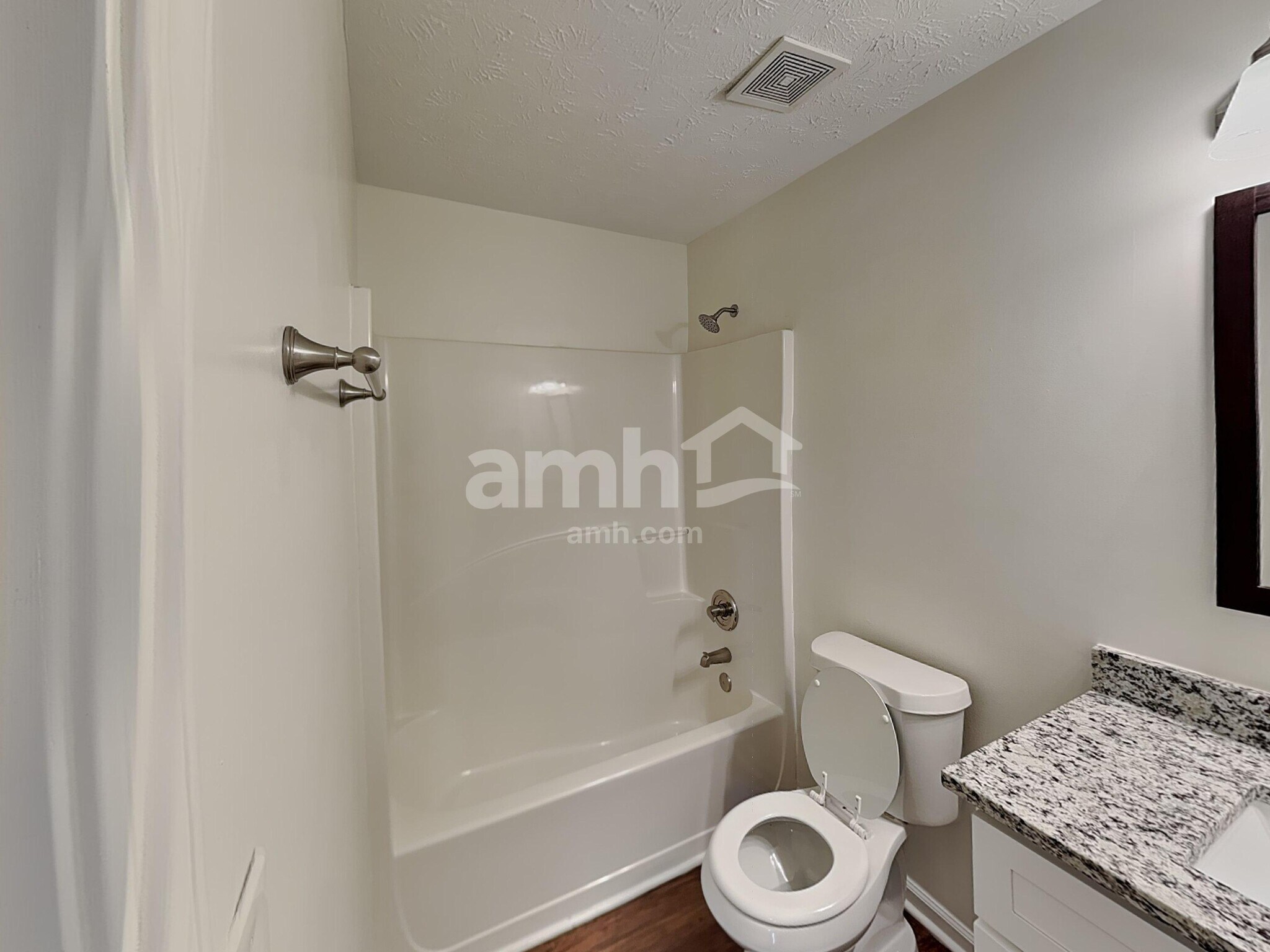 Building Photo - 1755 Heatherton Rd