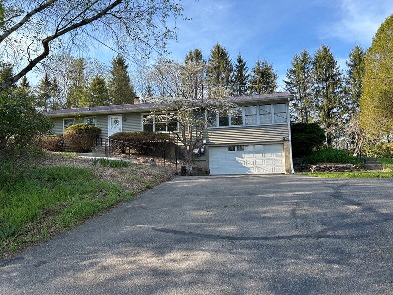 Front of house and garage - 281 Lake Rd