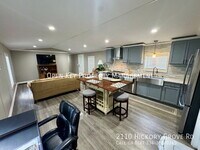 Building Photo - 2110 Hickory Grove Rd