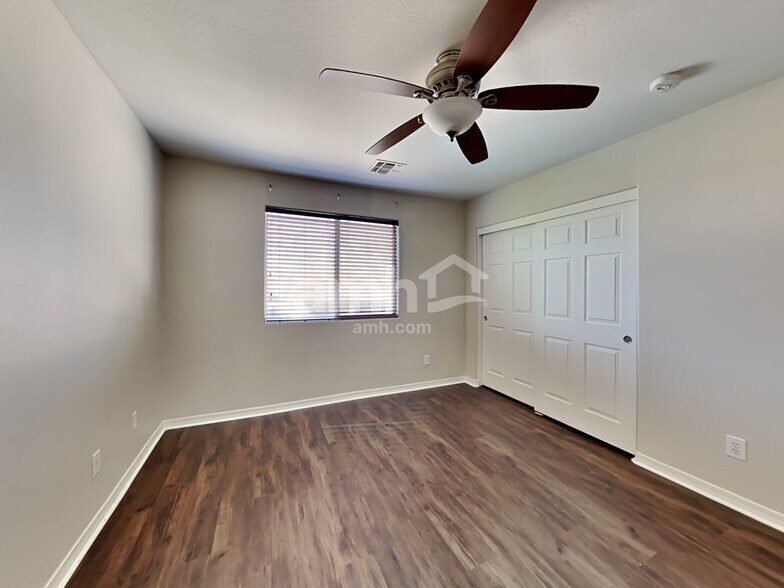Building Photo - 2542 W Cordia Ln