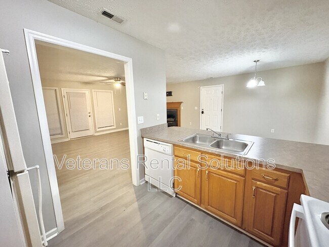 Building Photo - 1820 Sardonyx Rd