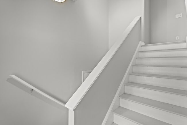 Building Photo - 2113 Sanderling Dr