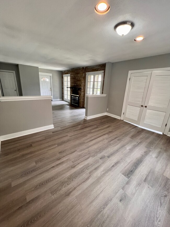 Dinning Room/Living Room - 7032 Camden Ct