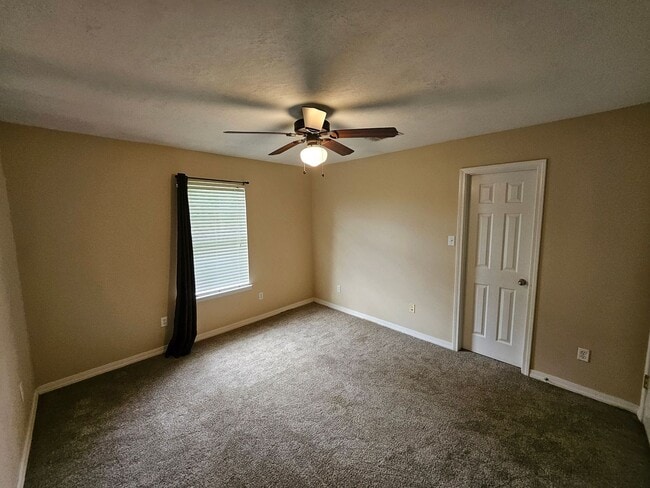 Building Photo - 6201 Fagan Cir