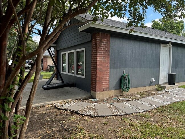 Building Photo - 291 Brian Ln