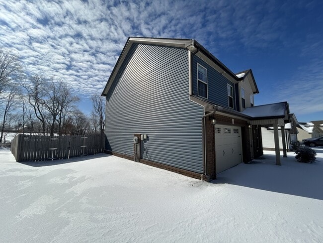 Building Photo - 518 Burgess CT