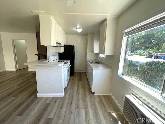 Building Photo - 14817 Sylvan St