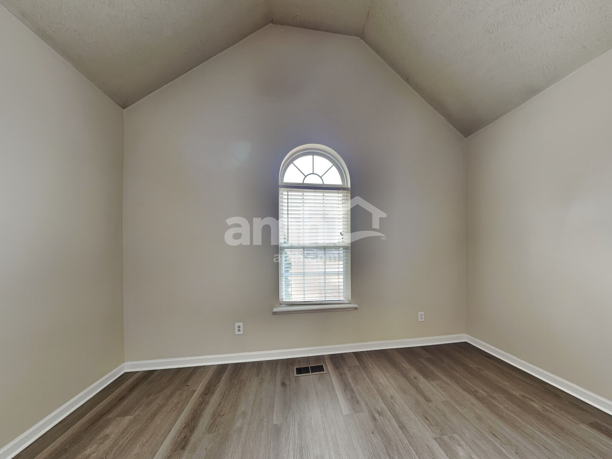 Building Photo - 403 Wooded Valley Ct