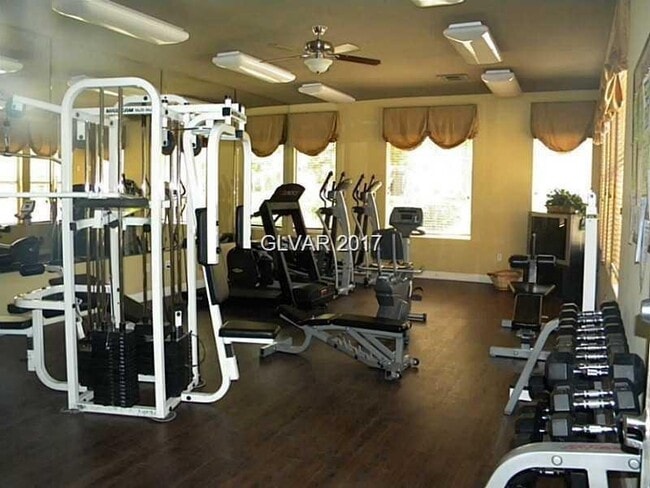 Building Photo - Convenient 1st Floor Condo in Gated Commun...