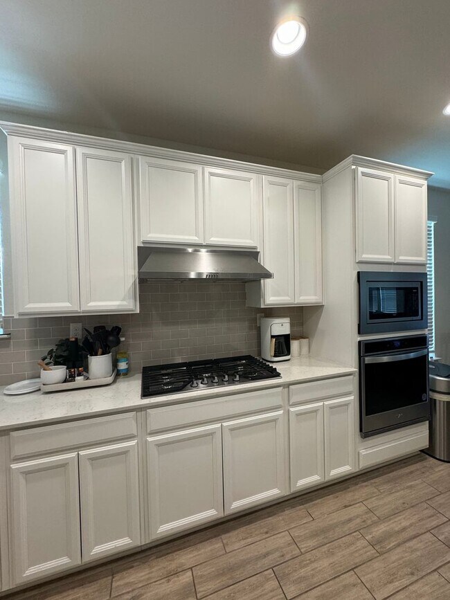 Building Photo - Beautiful 4 BD/3 BA Home Available off Wiseman Rd/Far West San Antonio! Available June 1st!