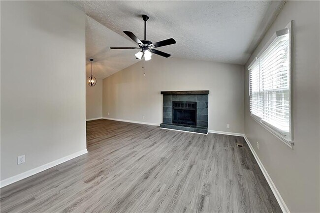 Building Photo - 107 Hartley Woods Dr