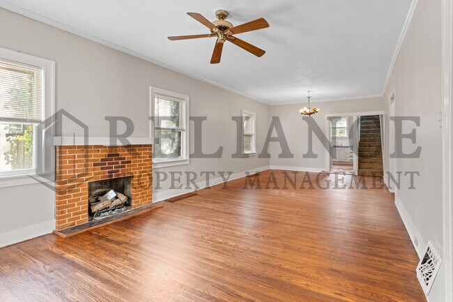 Building Photo - 1007 N Yale Ave