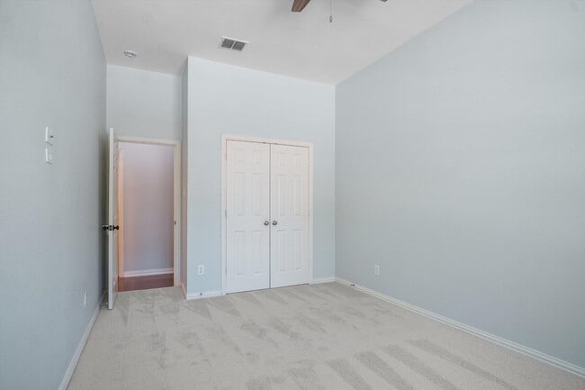 Building Photo - 5920 Pedernales Ridge