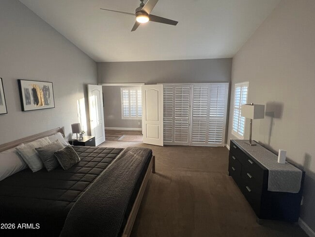 Building Photo - 4052 E Chaparosa Way