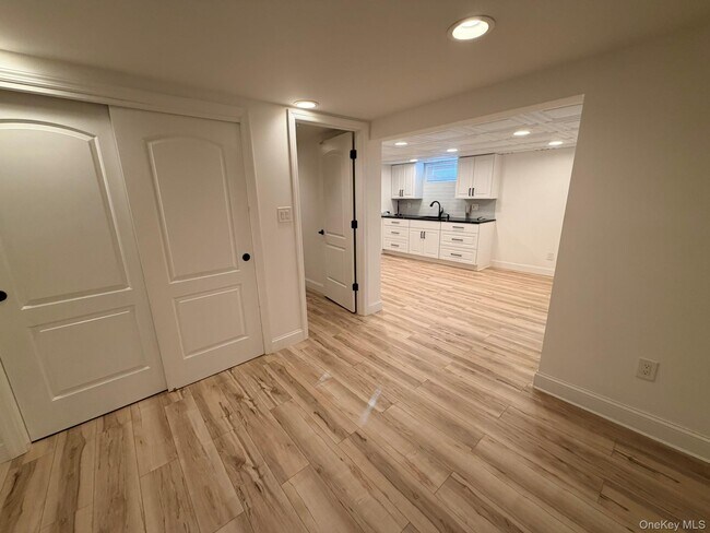 Building Photo - 2002 City Ave