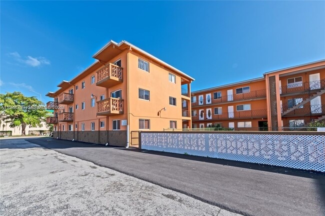 Building Photo - 2330 NW 11th St