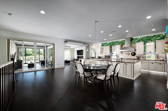 Building Photo - 9 Casaba Rd