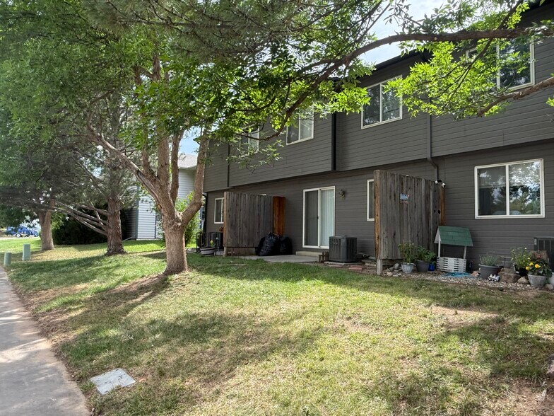 Building Photo - 2124 3rd St SW