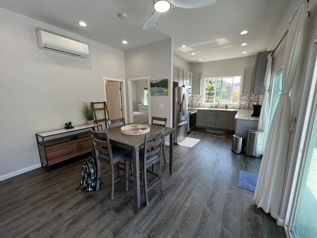 Building Photo - Beautifully fully furnished standalone 2-b...